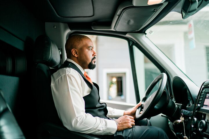 Nashville Arrival Private Transportation from Airport to Hotel - Photo 1 of 18